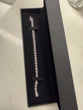Kay Jewelers Silver 1CT Natural Diamond Bracelet.